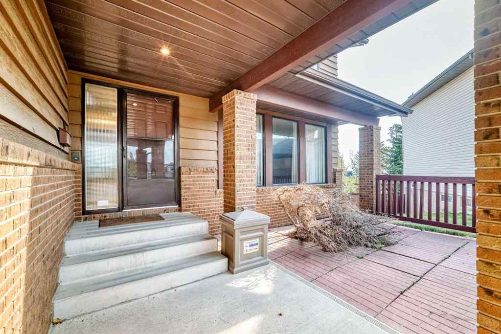 MLS® A2260663 - 16 Edgeland Bay NW in Edgemont Calgary, Residential