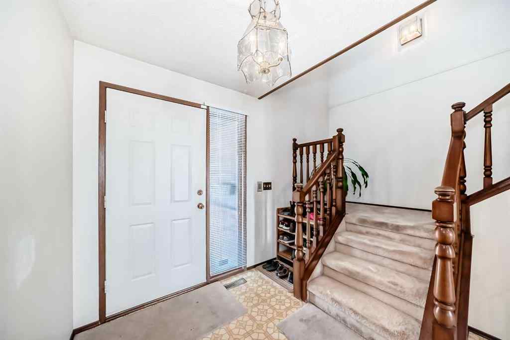 MLS® A2260663 - 16 Edgeland Bay NW in Edgemont Calgary, Residential