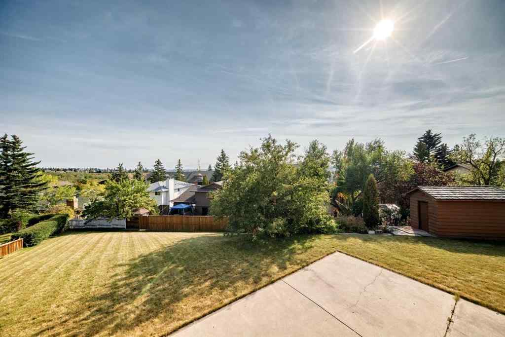 MLS® A2260663 - 16 Edgeland Bay NW in Edgemont Calgary, Residential