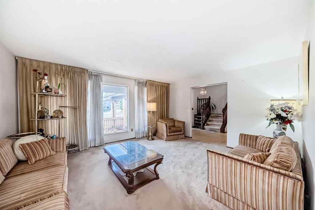 MLS® A2260663 - 16 Edgeland Bay NW in Edgemont Calgary, Residential