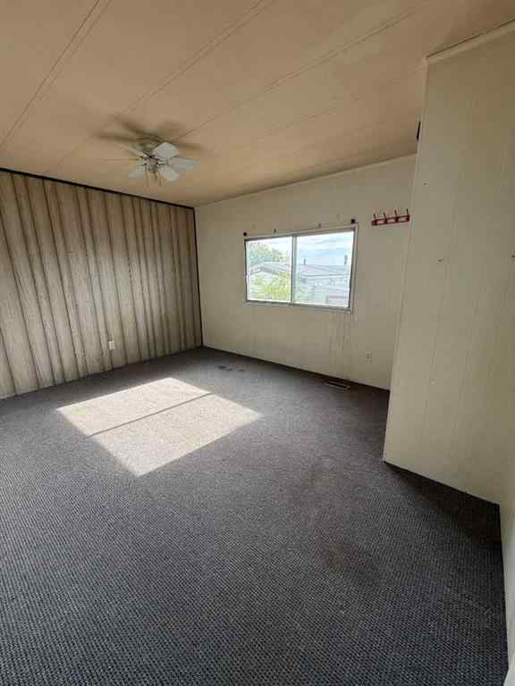 MLS® A2260685 - 333 Fleet Street SW in SW Hill Medicine Hat, Residential