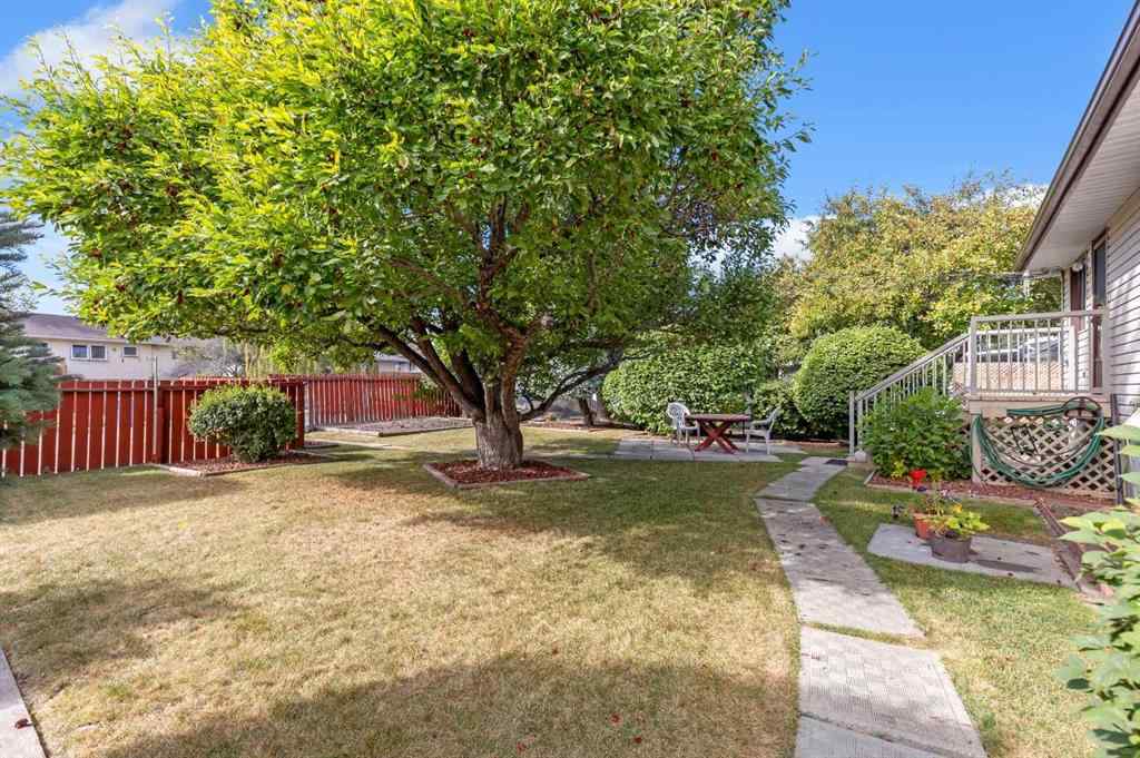 MLS® A2260697 - 3303 Boulton Road NW in Brentwood Calgary, Residential