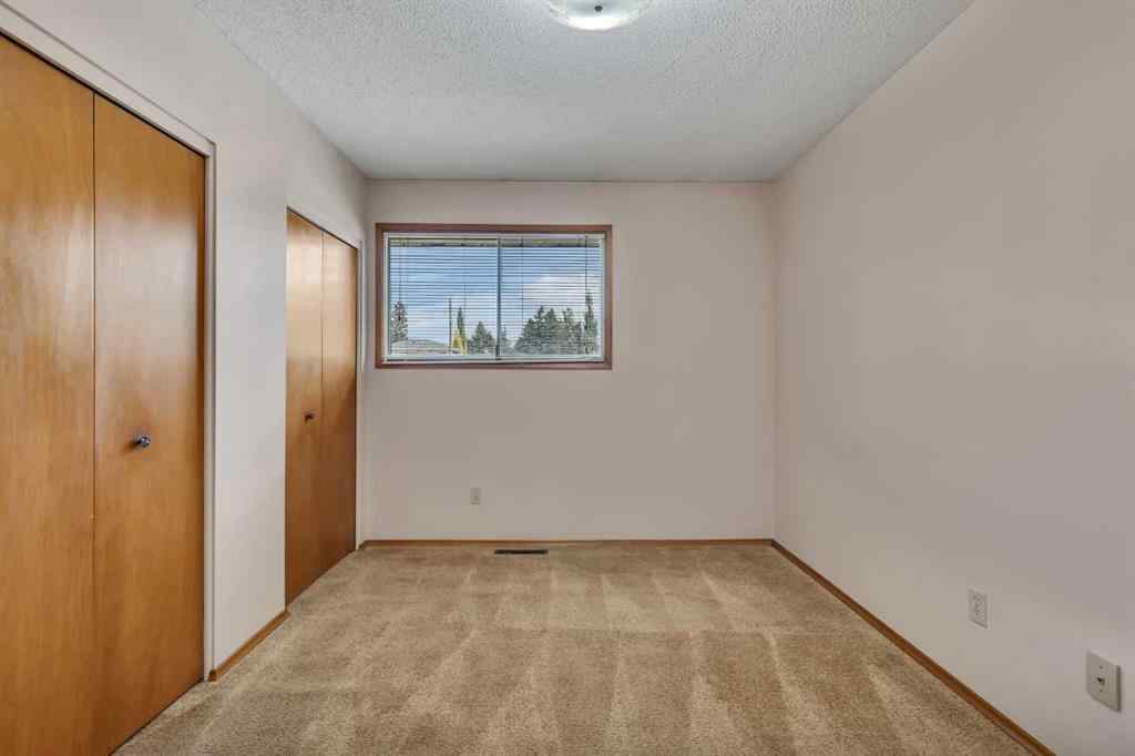 MLS® A2260697 - 3303 Boulton Road NW in Brentwood Calgary, Residential