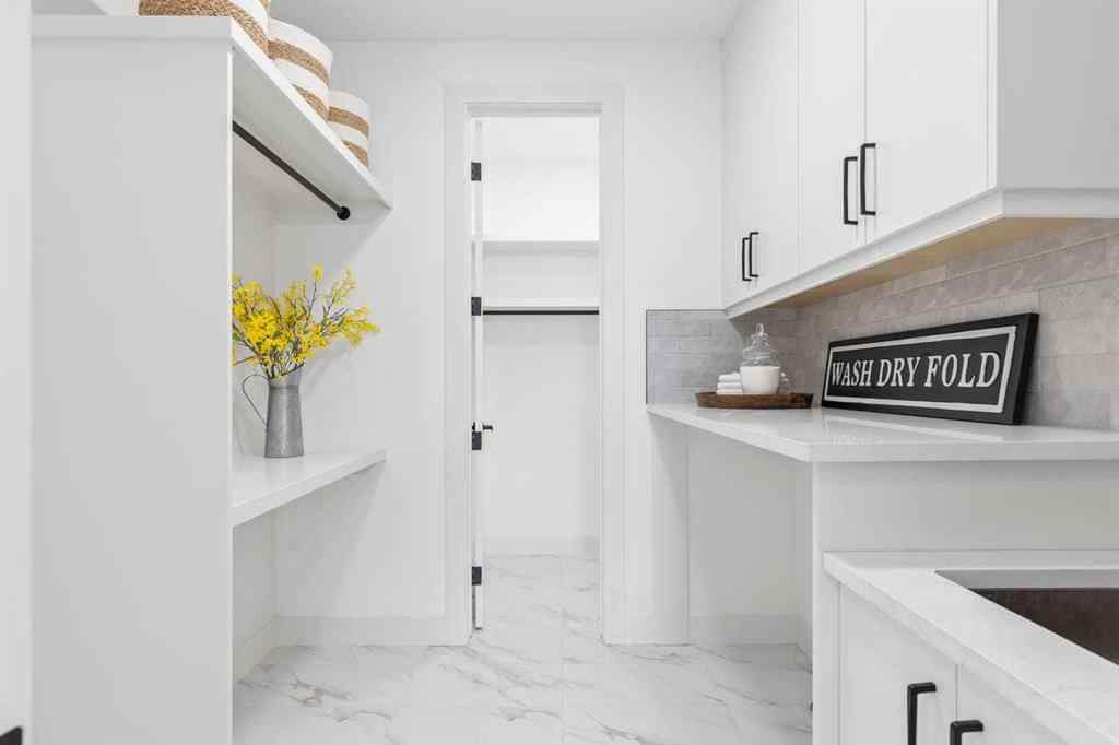 MLS® A2260705 - 407 Patterson Boulevard SW in Patterson Calgary, Residential