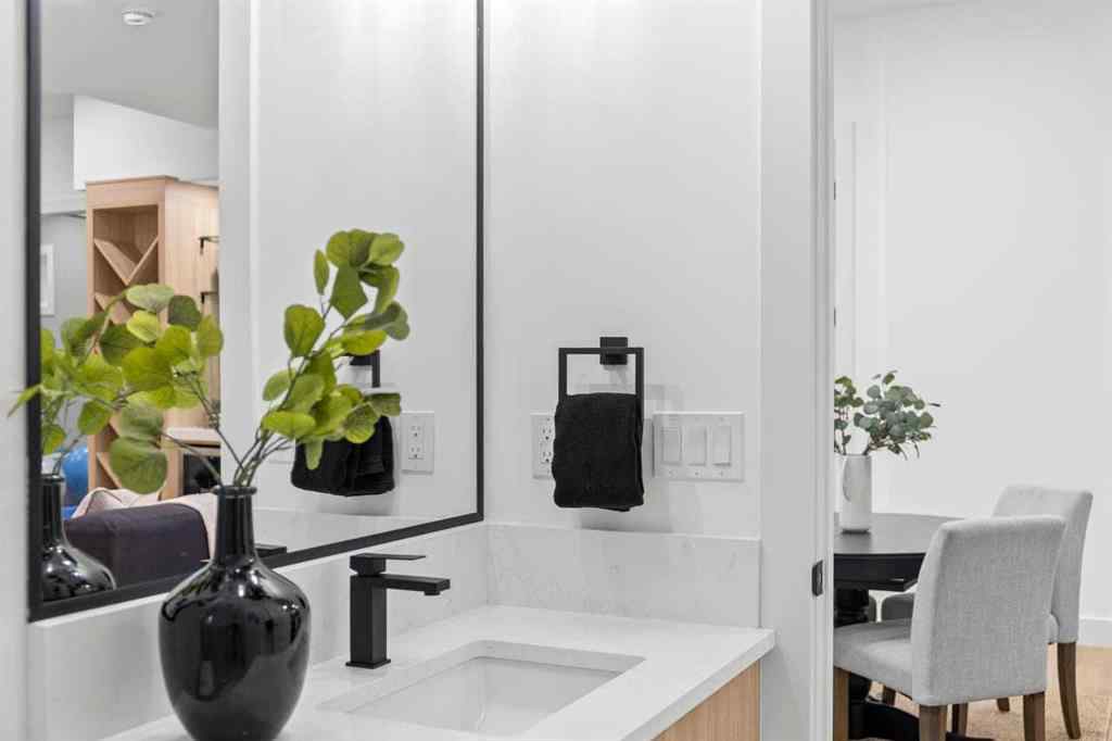 MLS® A2260705 - 407 Patterson Boulevard SW in Patterson Calgary, Residential