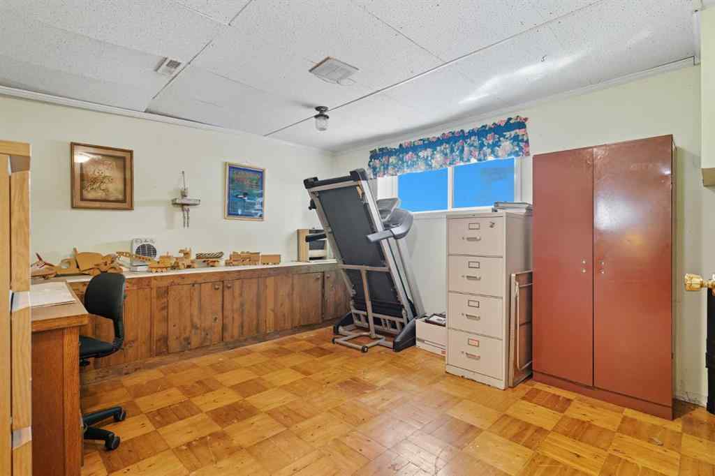 MLS® A2260709 - 124 Lynnbrook Road SE in Ogden Calgary, Residential