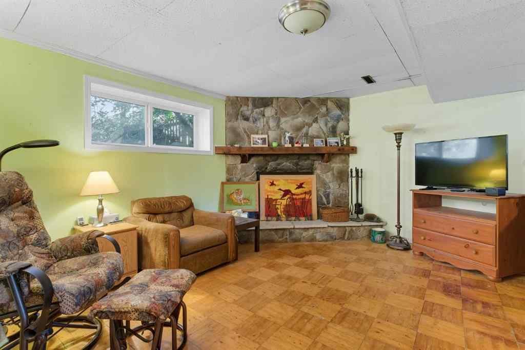 MLS® A2260709 - 124 Lynnbrook Road SE in Ogden Calgary, Residential