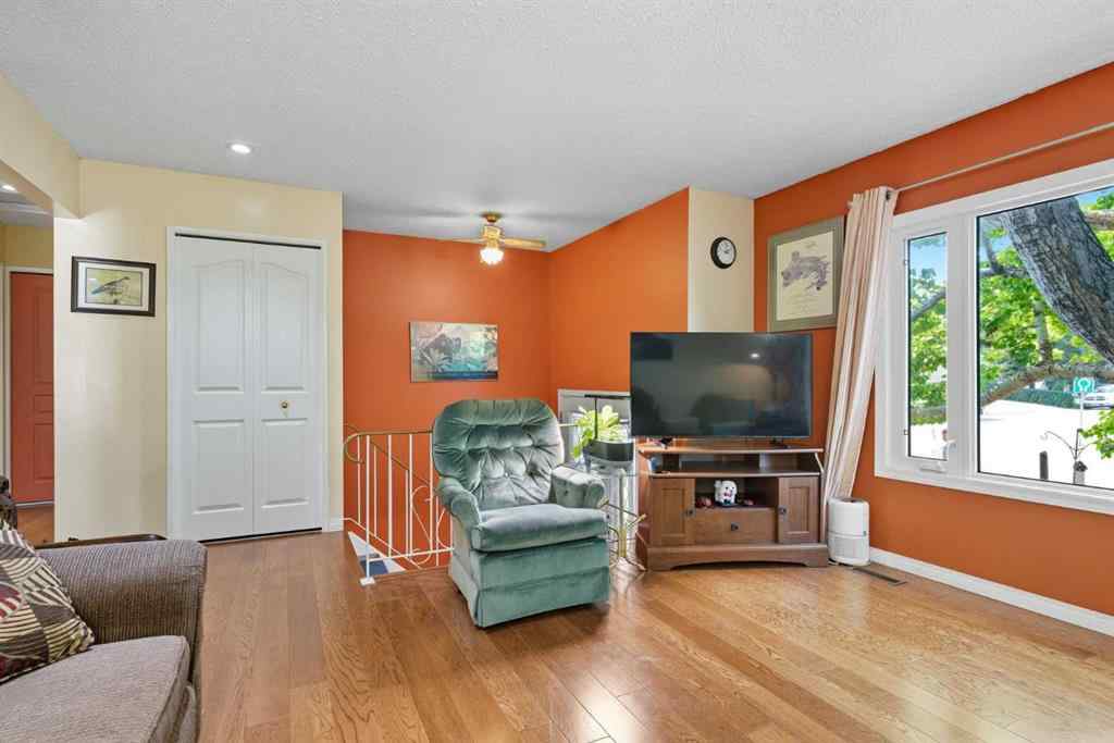 MLS® A2260709 - 124 Lynnbrook Road SE in Ogden Calgary, Residential