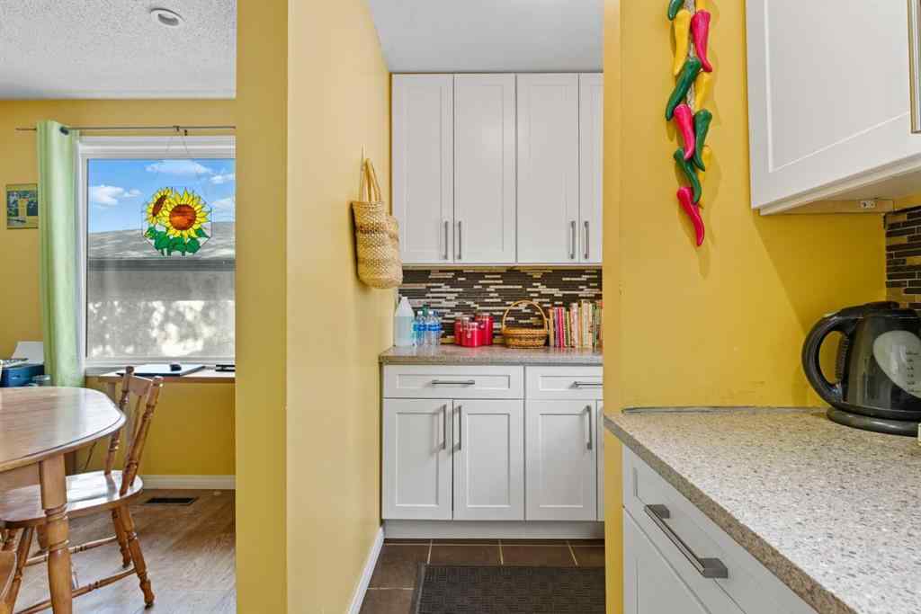 MLS® A2260709 - 124 Lynnbrook Road SE in Ogden Calgary, Residential