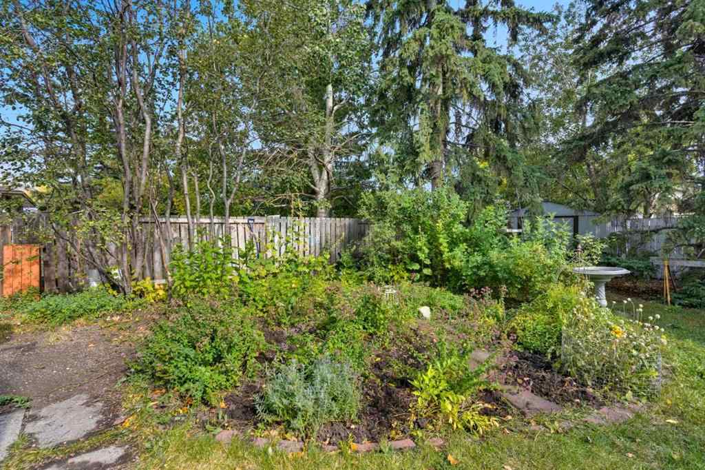 MLS® A2260709 - 124 Lynnbrook Road SE in Ogden Calgary, Residential