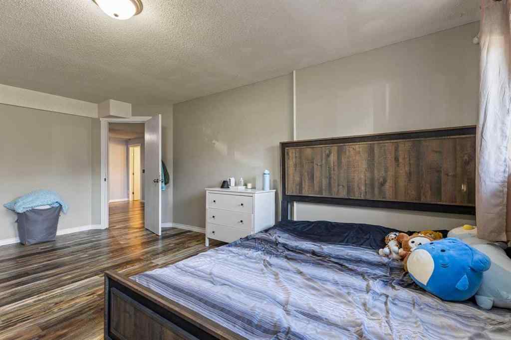 MLS® A2260710 - 1018 10 Avenue SE in Emerson Lake Estates High River, Residential