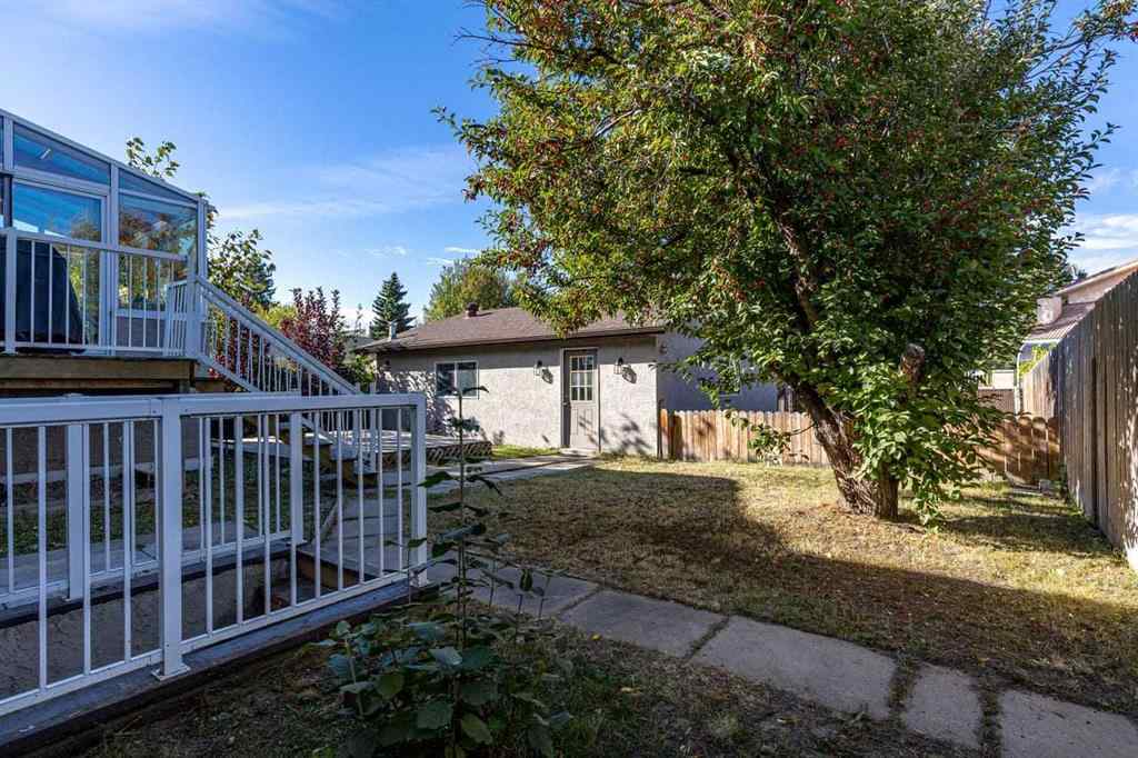 MLS® A2260710 - 1018 10 Avenue SE in Emerson Lake Estates High River, Residential