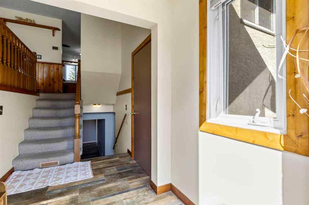 MLS® A2260710 - 1018 10 Avenue SE in Emerson Lake Estates High River, Residential