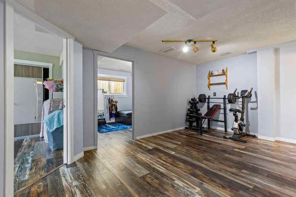 MLS® A2260710 - 1018 10 Avenue SE in Emerson Lake Estates High River, Residential