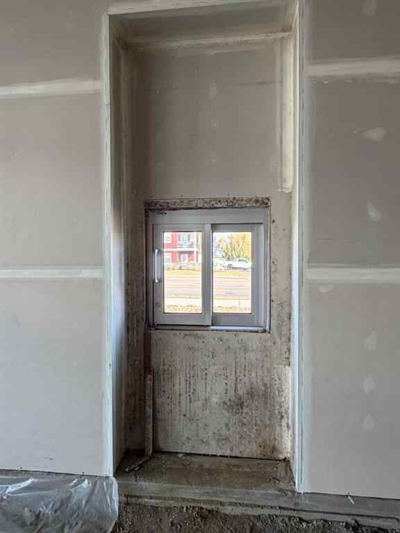 MLS® A2260712 - Unit #105 5302 Vista Trail  in Valley Ridge Blackfalds, Commercial