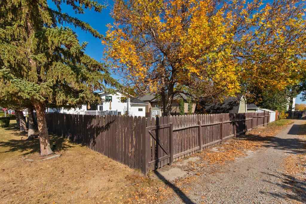 MLS® A2260717 - 5445 56 Street  in NONE Olds, Residential