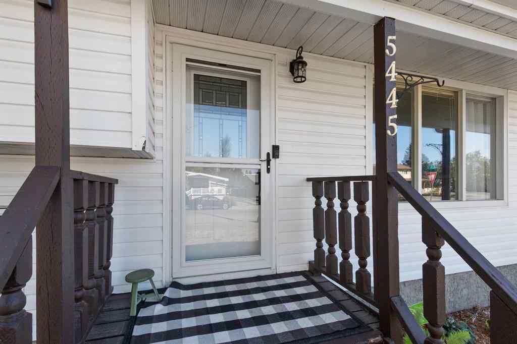 MLS® A2260717 - 5445 56 Street  in NONE Olds, Residential