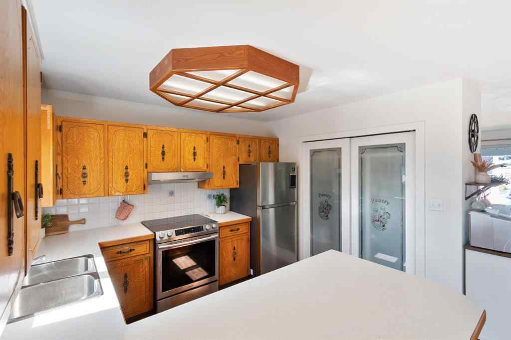 MLS® A2260717 - 5445 56 Street  in NONE Olds, Residential