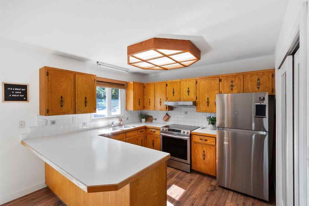 MLS® A2260717 - 5445 56 Street  in NONE Olds, Residential