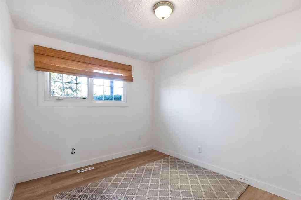 MLS® A2260717 - 5445 56 Street  in NONE Olds, Residential