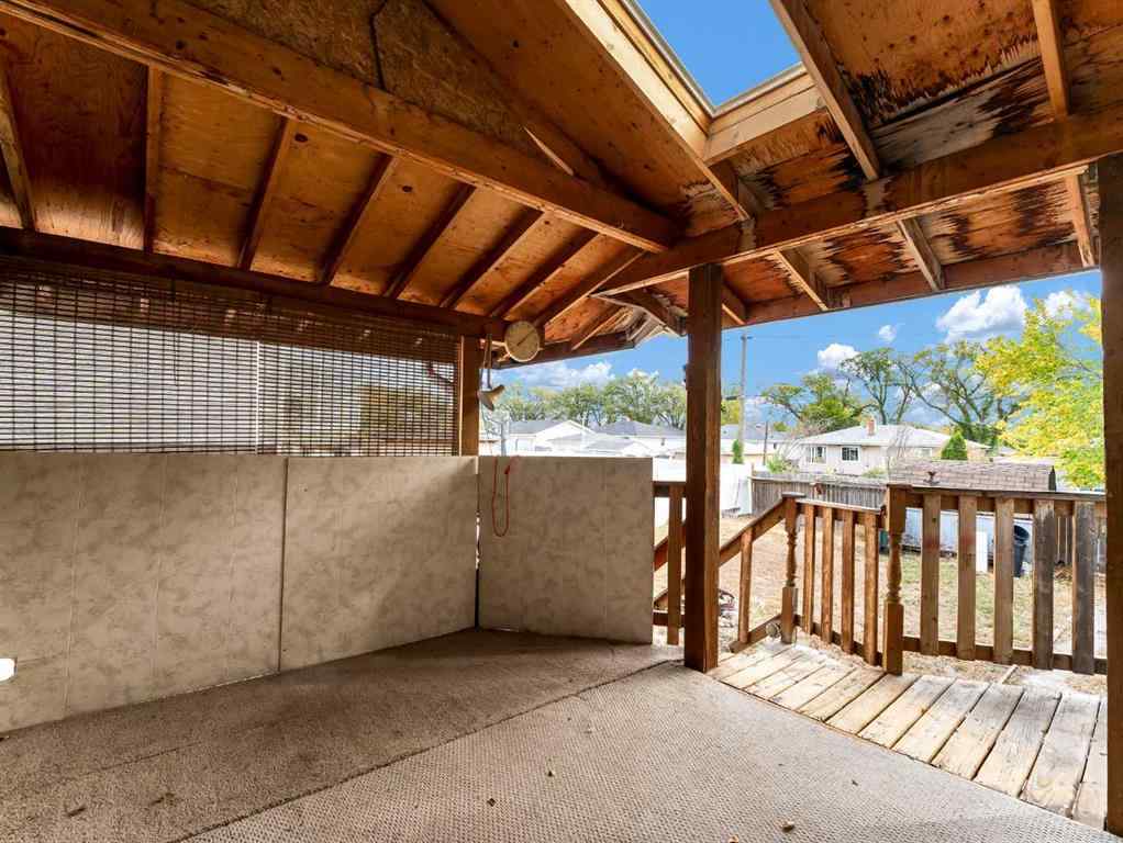 MLS® A2260718 - 261 4 Street SW in SW Hill Medicine Hat, Residential