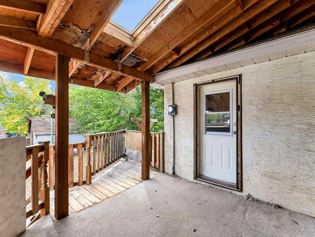 MLS® A2260718 - 261 4 Street SW in SW Hill Medicine Hat, Residential