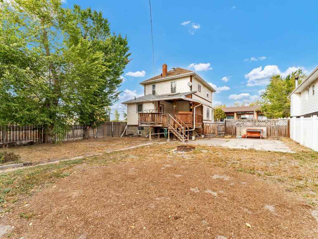 MLS® A2260718 - 261 4 Street SW in SW Hill Medicine Hat, Residential