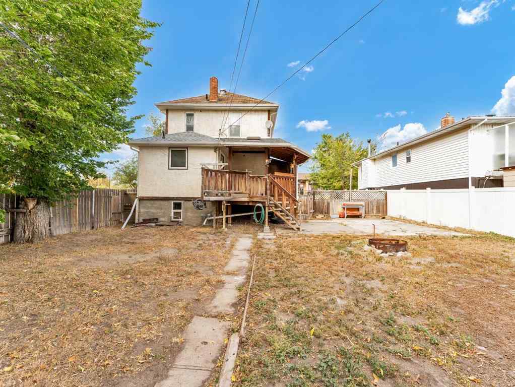 MLS® A2260718 - 261 4 Street SW in SW Hill Medicine Hat, Residential