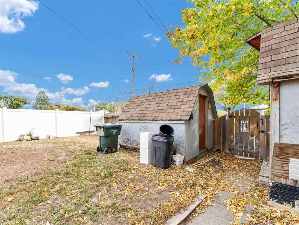 MLS® A2260718 - 261 4 Street SW in SW Hill Medicine Hat, Residential