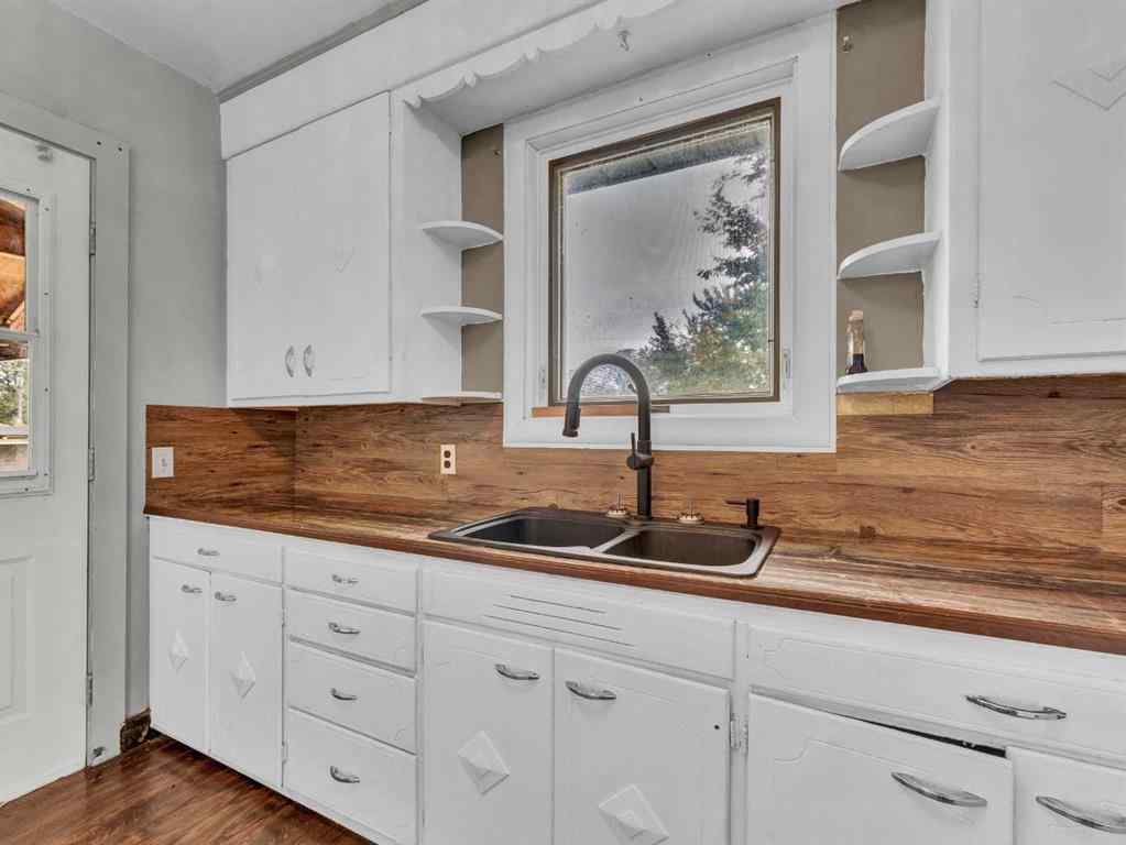 MLS® A2260718 - 261 4 Street SW in SW Hill Medicine Hat, Residential