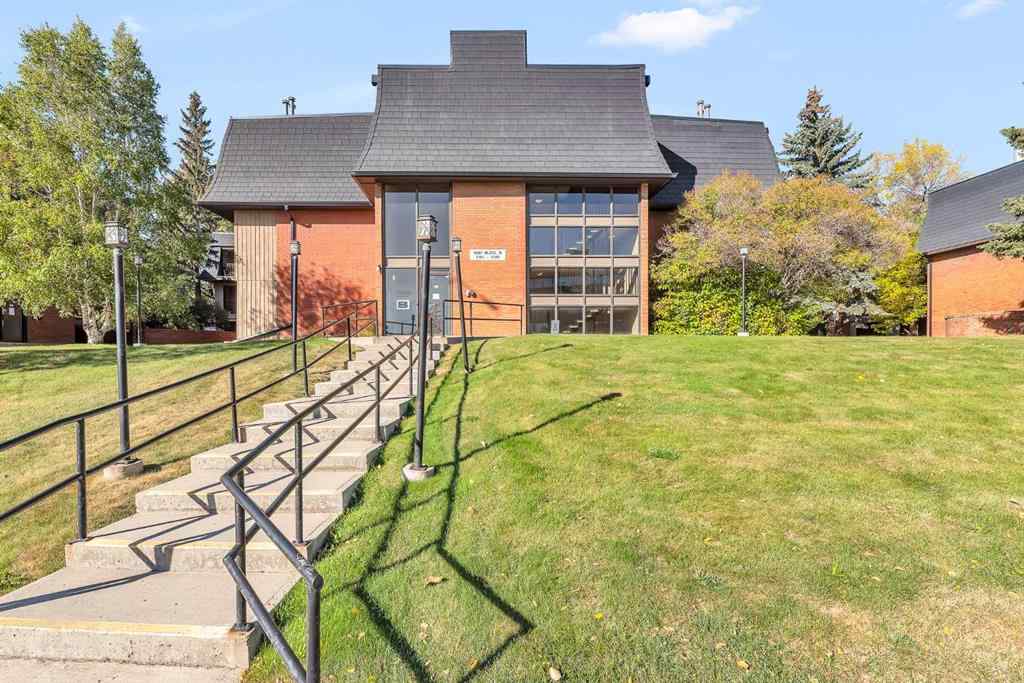 MLS® A2260720 - Unit #2106 4001B 49 Street NW in Varsity Calgary, Residential