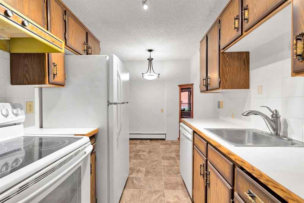 MLS® A2260720 - Unit #2106 4001B 49 Street NW in Varsity Calgary, Residential