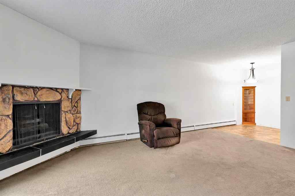 MLS® A2260720 - Unit #2106 4001B 49 Street NW in Varsity Calgary, Residential