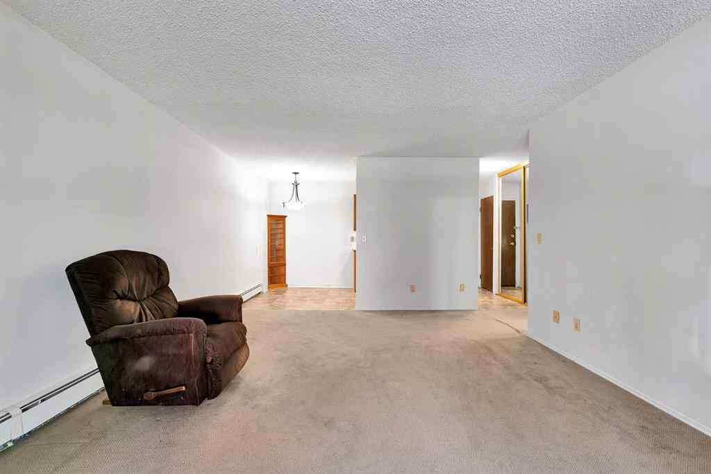 MLS® A2260720 - Unit #2106 4001B 49 Street NW in Varsity Calgary, Residential