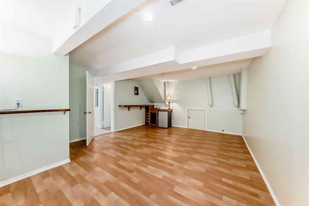 MLS® A2260723 - 35 Ray Avenue  in Rosedale Estates Red Deer, Residential