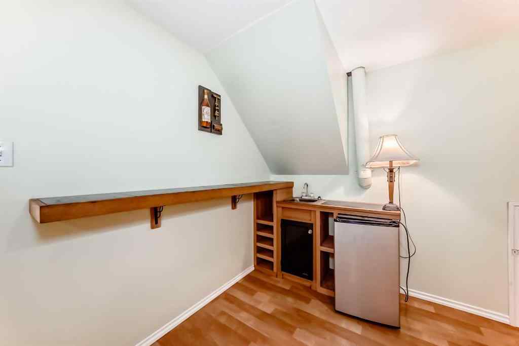 MLS® A2260723 - 35 Ray Avenue  in Rosedale Estates Red Deer, Residential