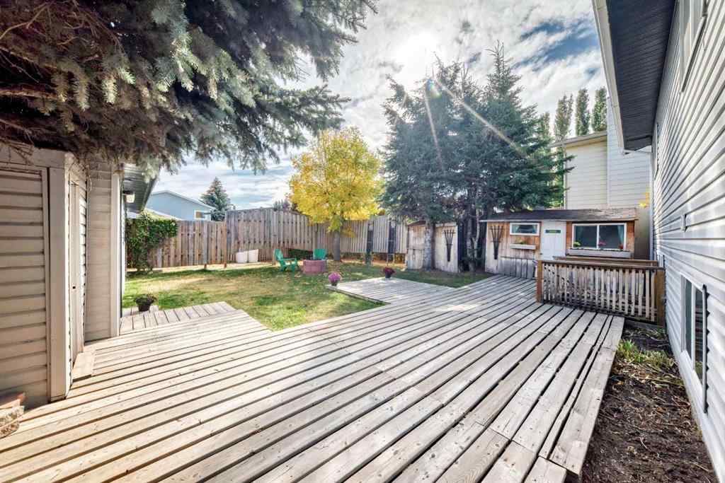 MLS® A2260723 - 35 Ray Avenue  in Rosedale Estates Red Deer, Residential