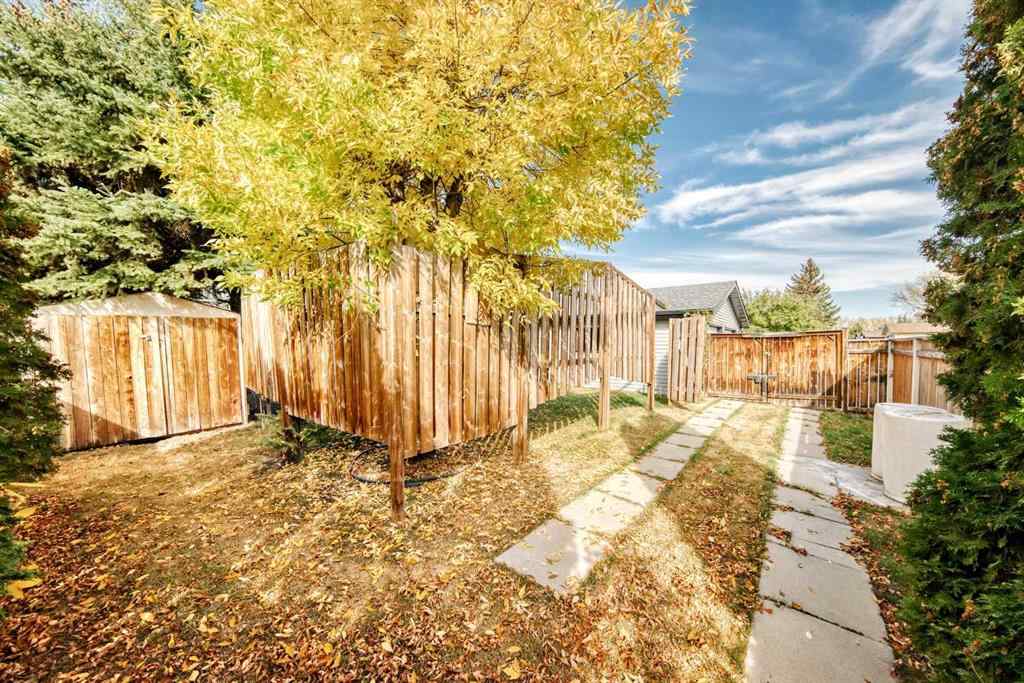 MLS® A2260723 - 35 Ray Avenue  in Rosedale Estates Red Deer, Residential