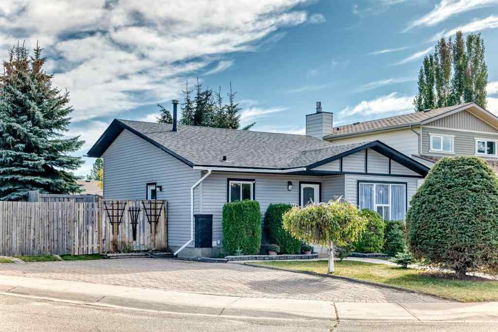 MLS® A2260723 - 35 Ray Avenue  in Rosedale Estates Red Deer, Residential