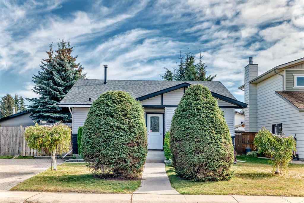 MLS® A2260723 - 35 Ray Avenue  in Rosedale Estates Red Deer, Residential