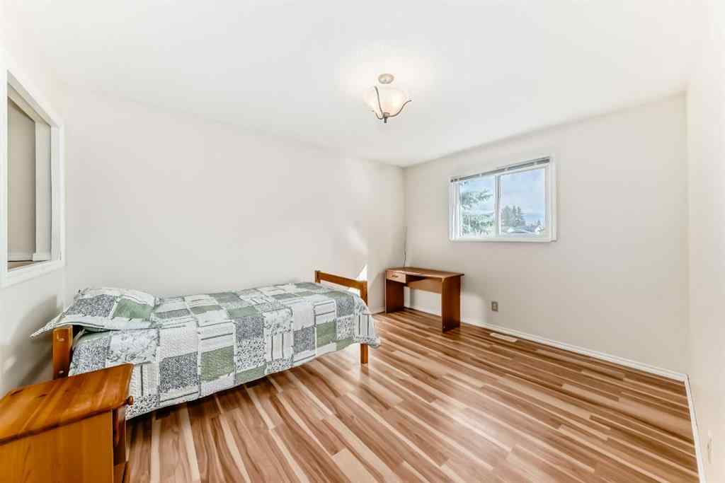 MLS® A2260723 - 35 Ray Avenue  in Rosedale Estates Red Deer, Residential