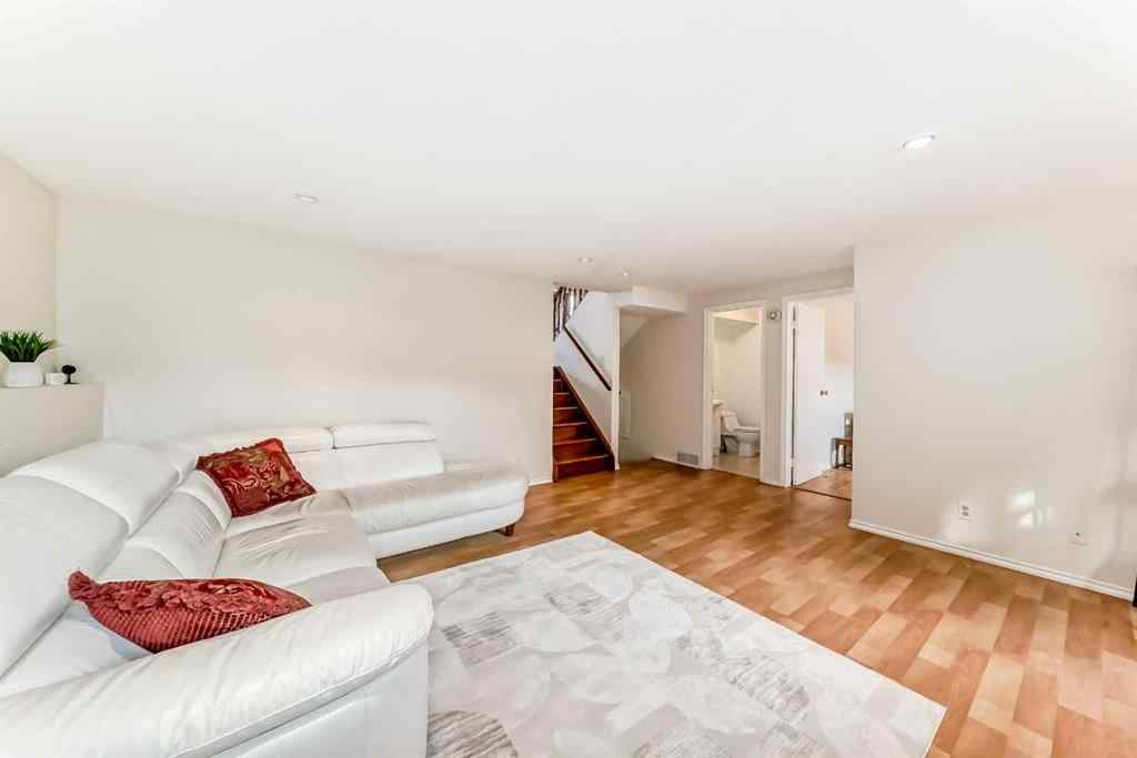 MLS® A2260723 - 35 Ray Avenue  in Rosedale Estates Red Deer, Residential