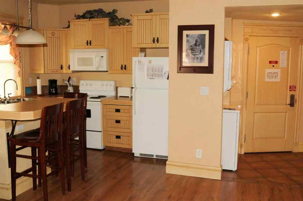 MLS® A2260727 - 10002 98 Street  in Downtown Peace River, Commercial