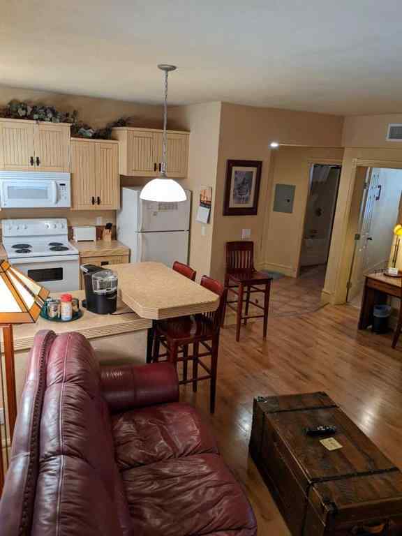 MLS® A2260727 - 10002 98 Street  in Downtown Peace River, Commercial