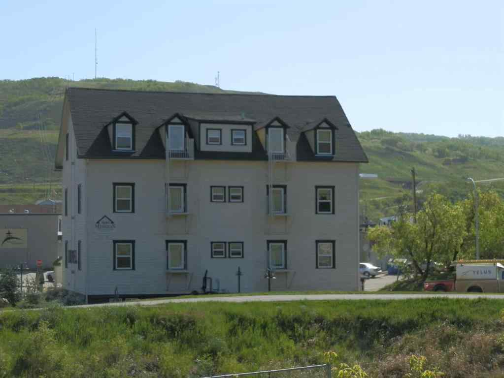 MLS® A2260727 - 10002 98 Street  in Downtown Peace River, Commercial