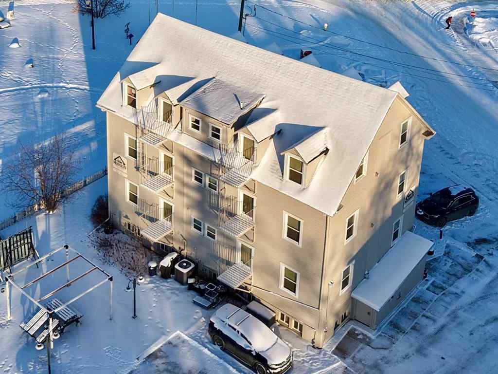 MLS® A2260727 - 10002 98 Street  in Downtown Peace River, Commercial