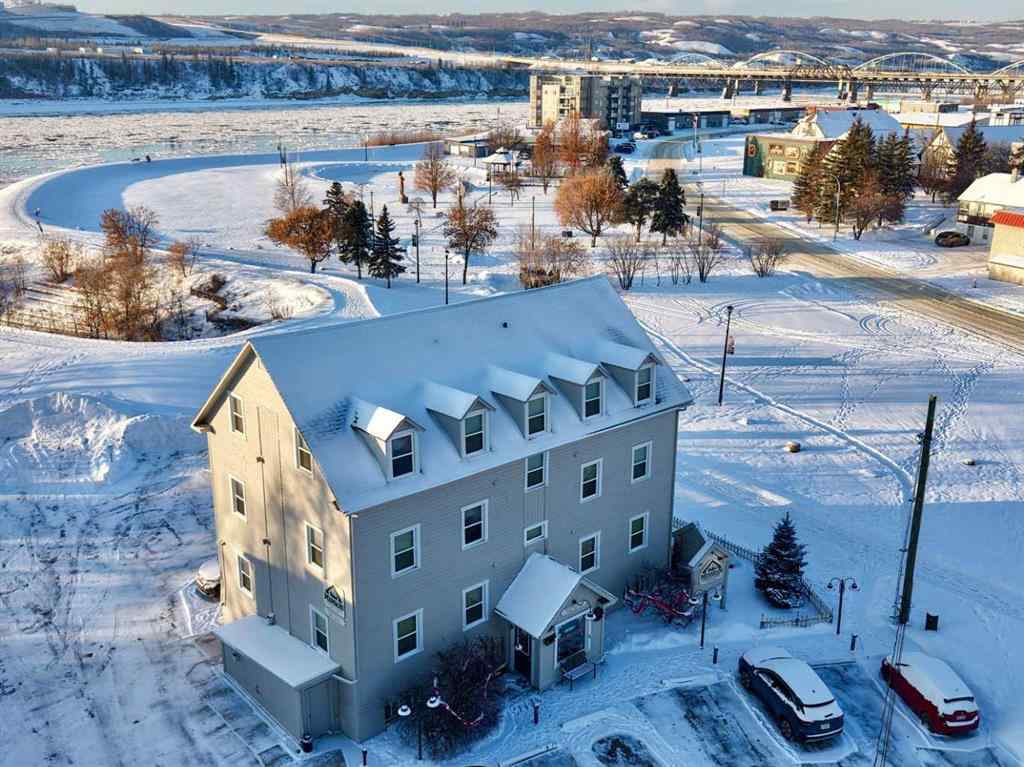 MLS® A2260727 - 10002 98 Street  in Downtown Peace River, Commercial