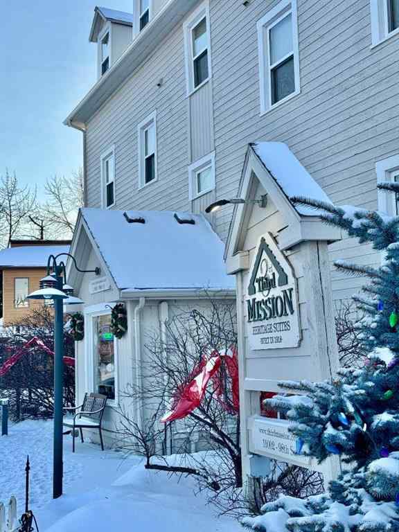 MLS® A2260727 - 10002 98 Street  in Downtown Peace River, Commercial