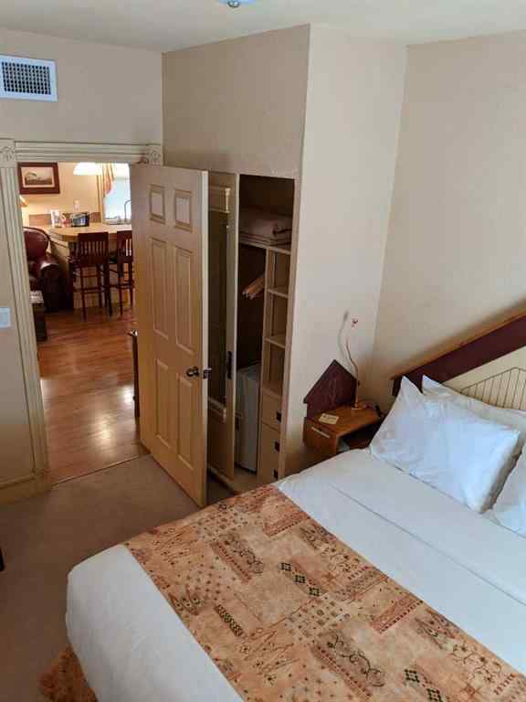 MLS® A2260727 - 10002 98 Street  in Downtown Peace River, Commercial