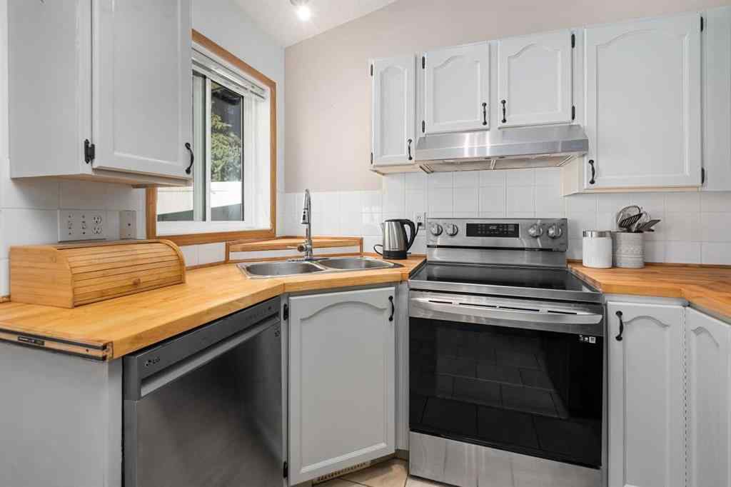 MLS® A2260728 - Unit #17 1200 Milt Ford Lane  in NONE Carstairs, Residential